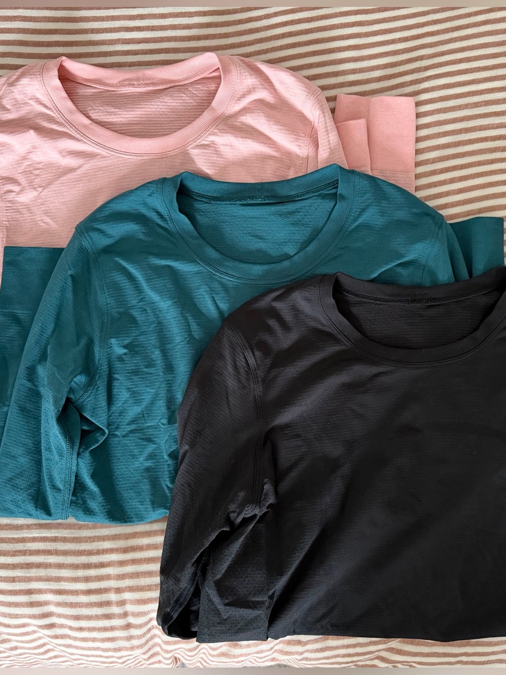 Set of 3 Lululemon Swiftly Athletic Tshirts